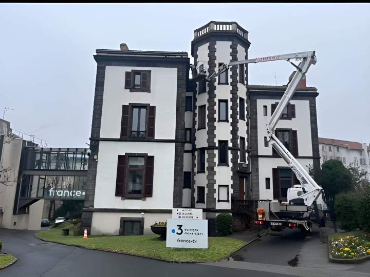 Locaux France 3 Courpière